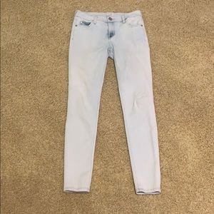 Light wash jeans